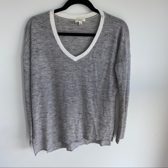 Grey Aritzia Sweater - Picture 2 of 4